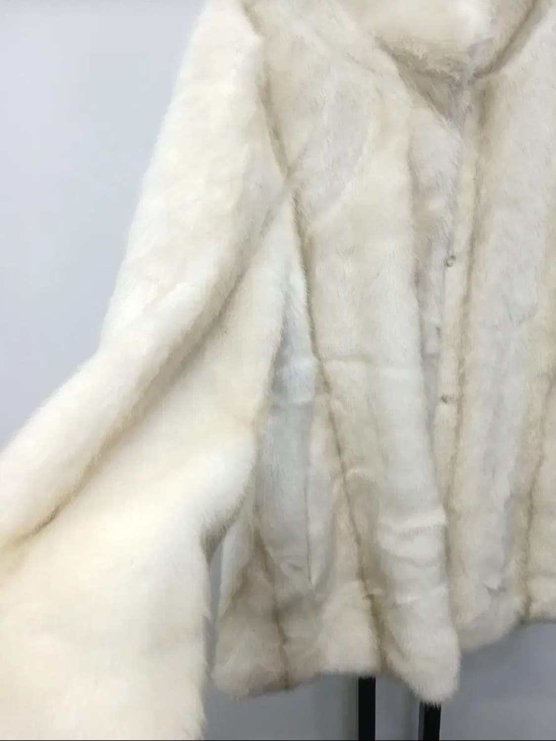 베니토 밍크 페이크퍼  하프코트 66 상품이미지3