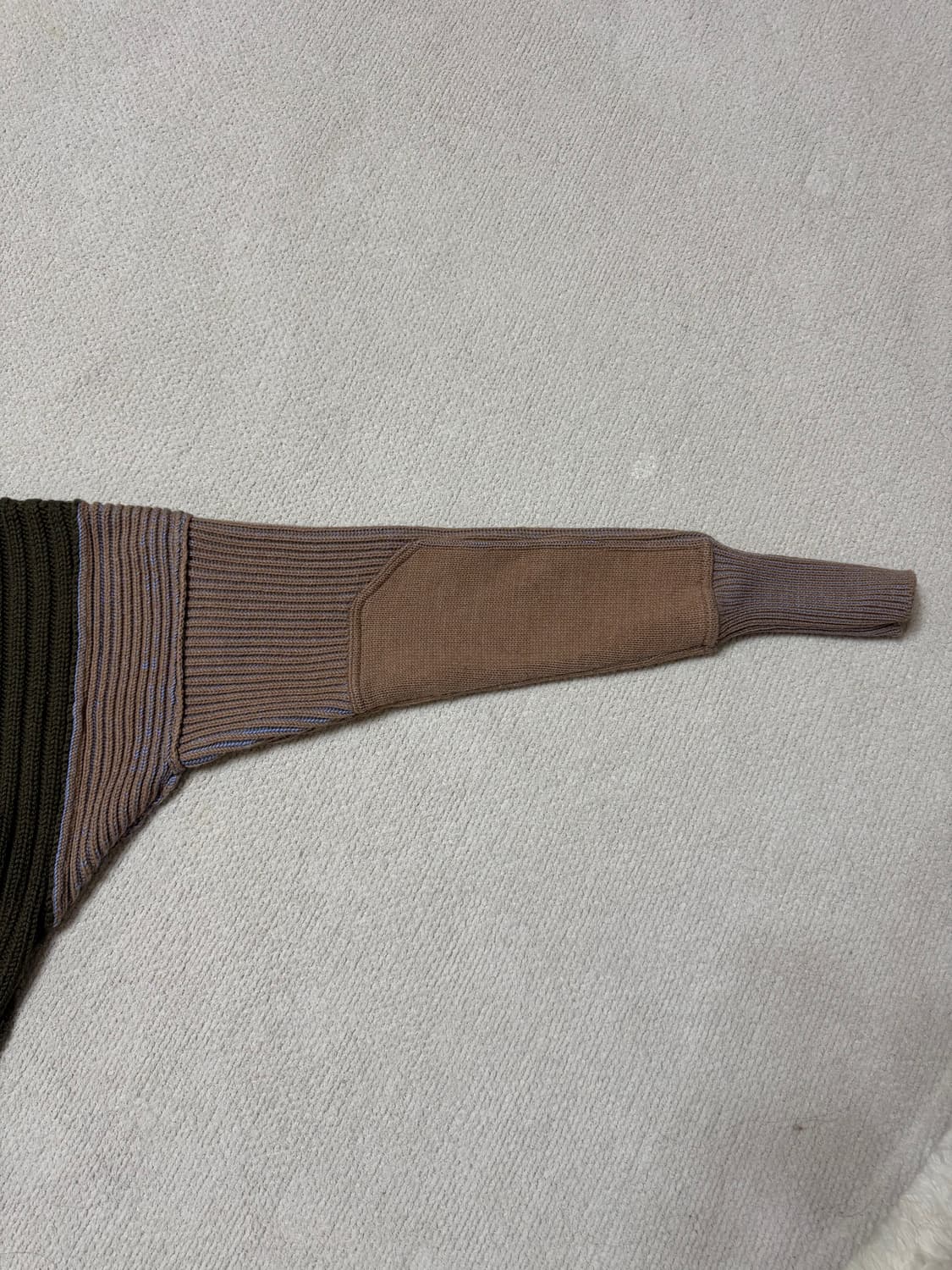 메종 마르지엘라 배색 니트 상품이미지6