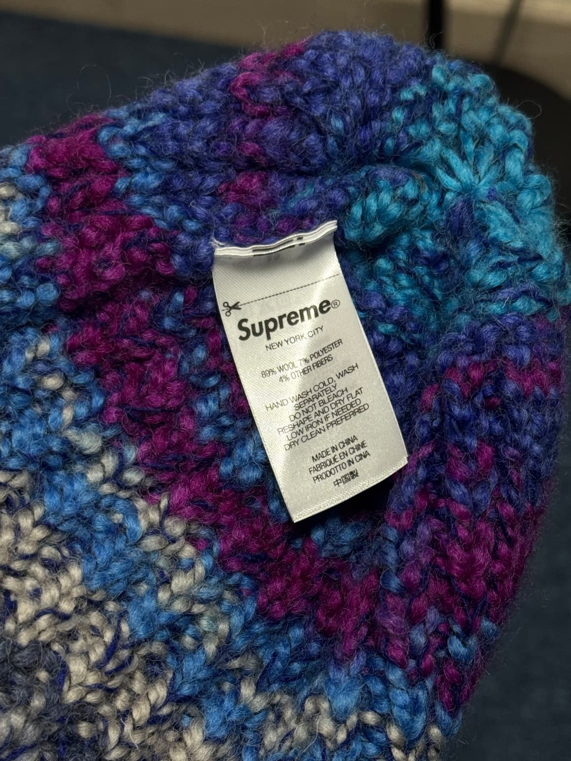 슈프림 24fw 스페이스다이 스트라이프 비니 상품이미지3