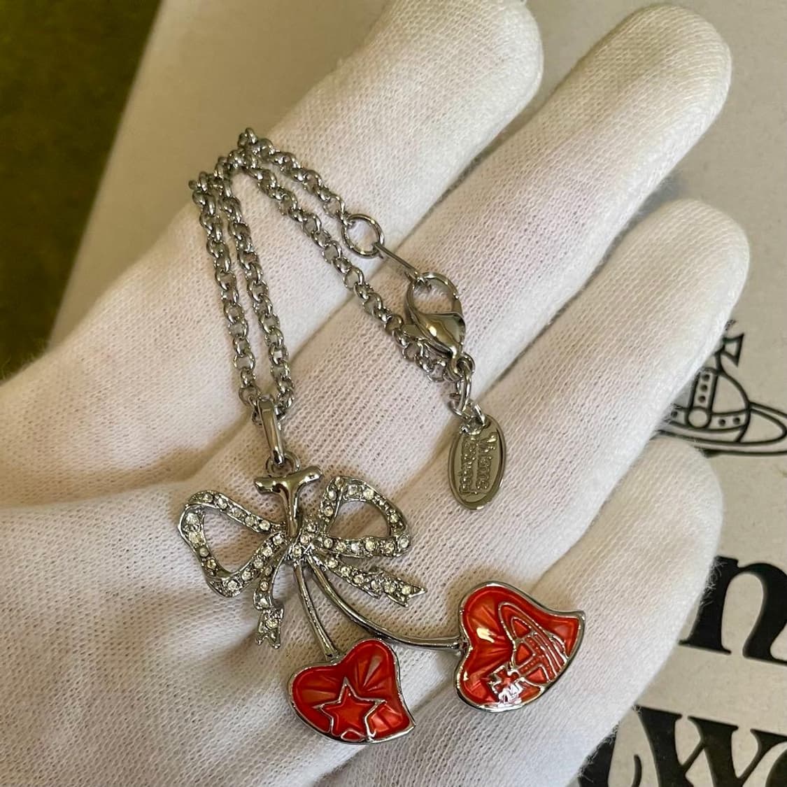 풀박스) 비비안웨스트우드 제팬 한정판 체리 팬던트 목걸이 상품이미지1