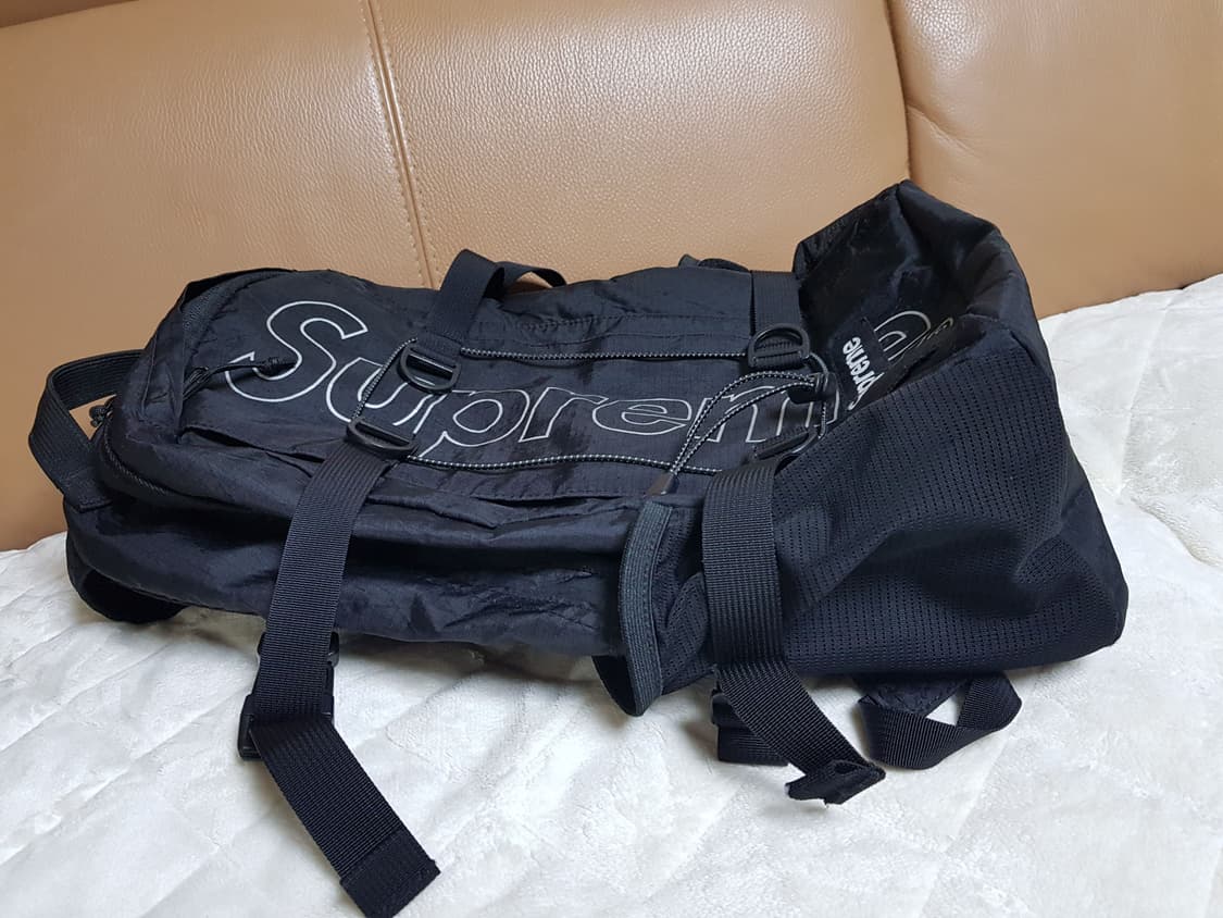 슈프림 백팩 블랙 18FW 상품이미지4