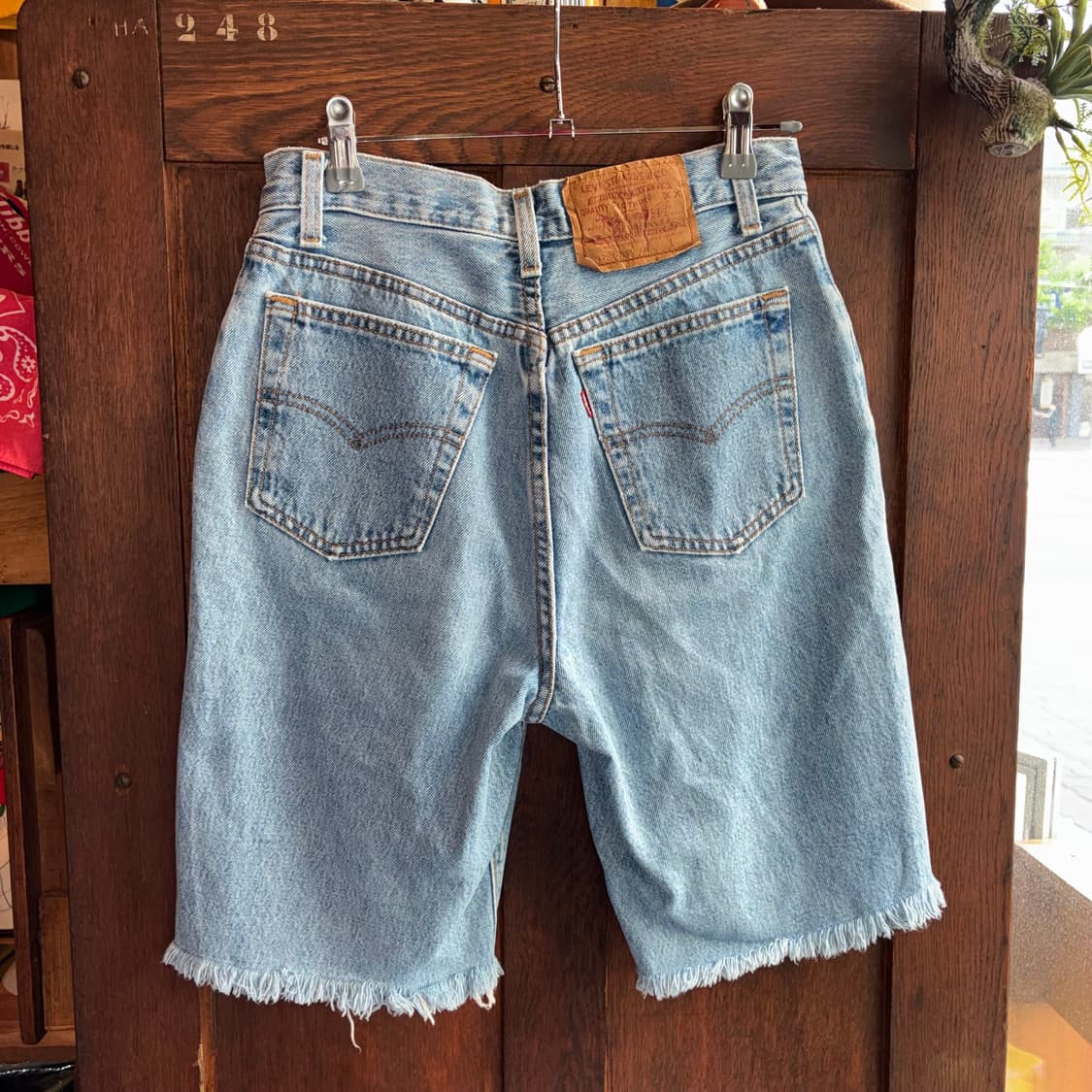 90s Levi’s 501 Cut-Off Denim Shorts 상품이미지5