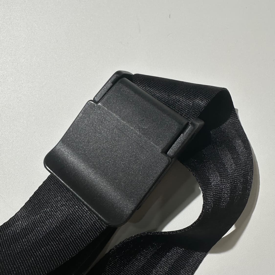 아더에러 트레이스 애드모어 크로스백 블랙 상품이미지9