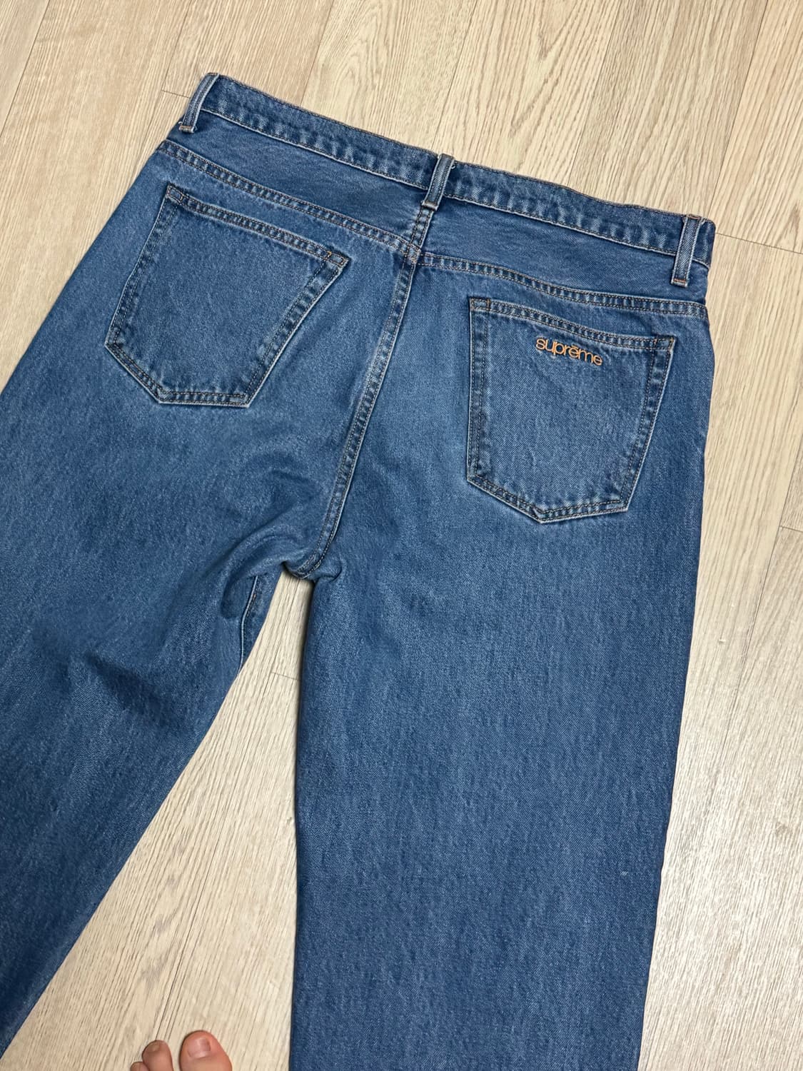슈프림 레귤러 데님 워시드 인디고 상품이미지7