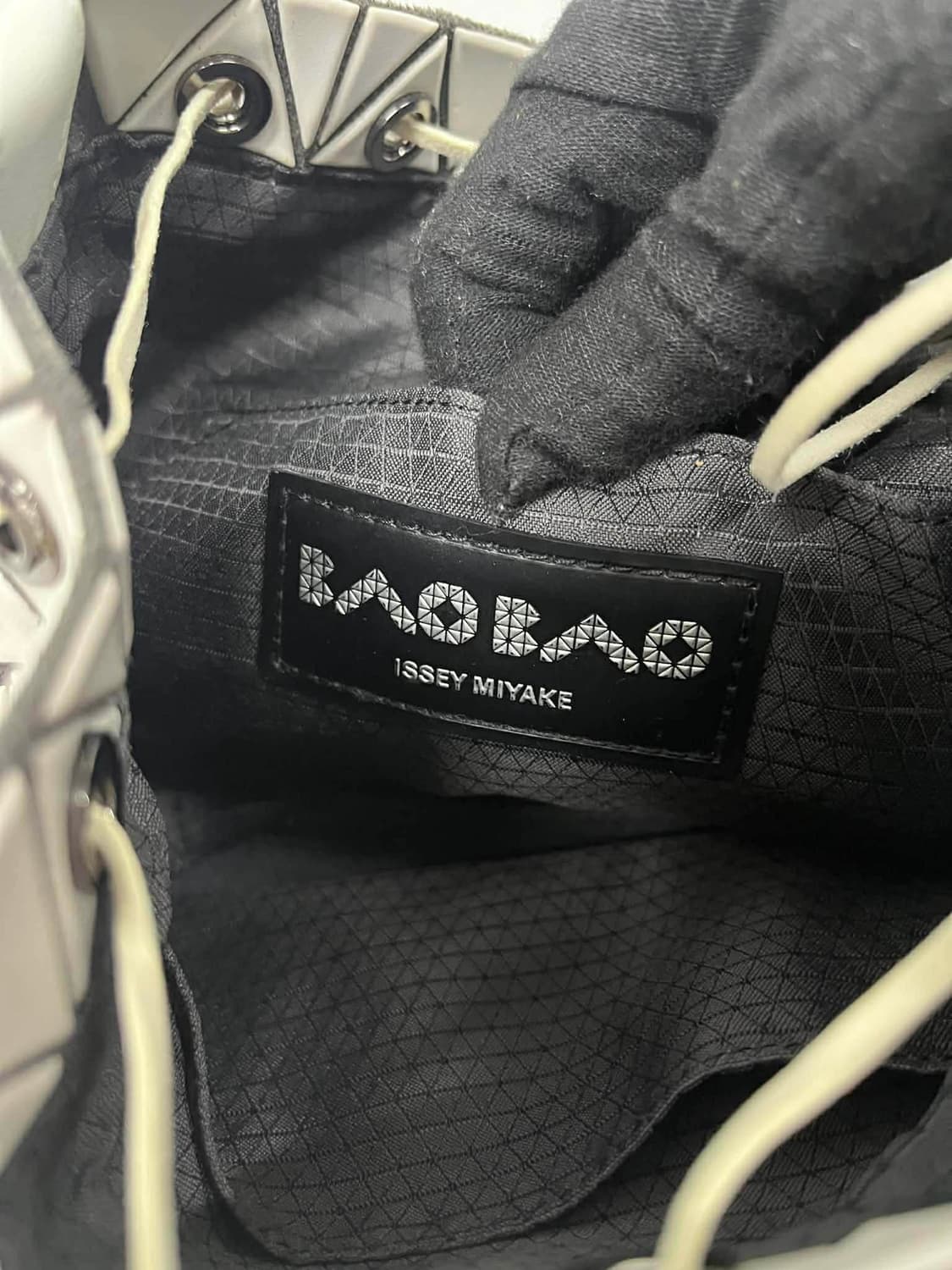 바오바오 이세이미야케 프리즘 버킷 크로스백 숄더백 상품이미지7