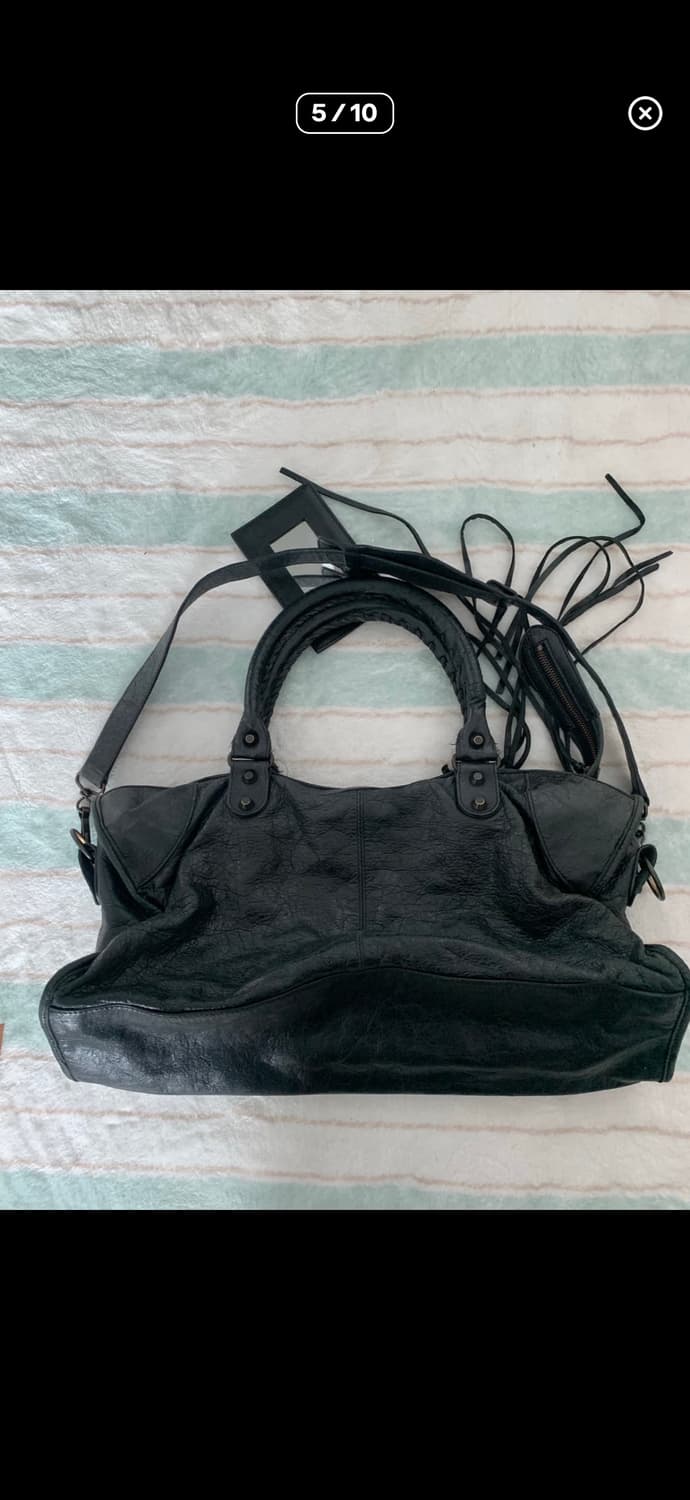 발렌시아가 르시티 블랙 라지 상품이미지2