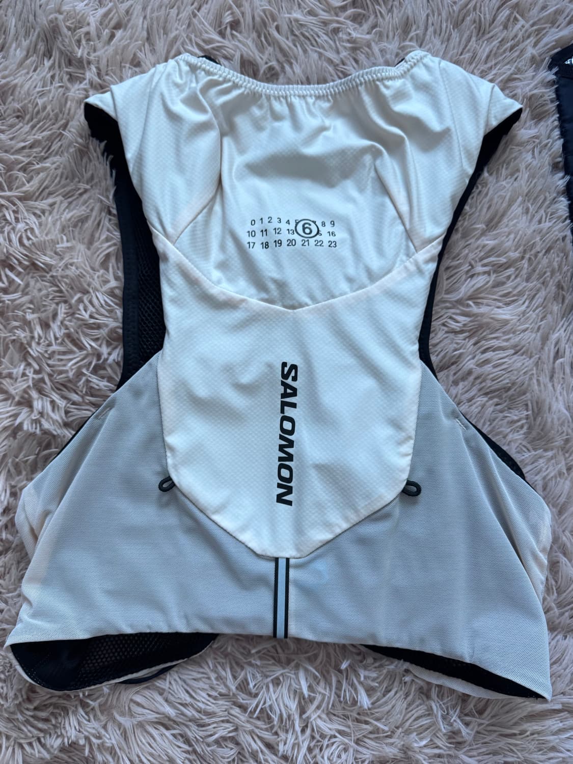 살로몬 마르지엘라 mm6 러닝 베스트 상품이미지3