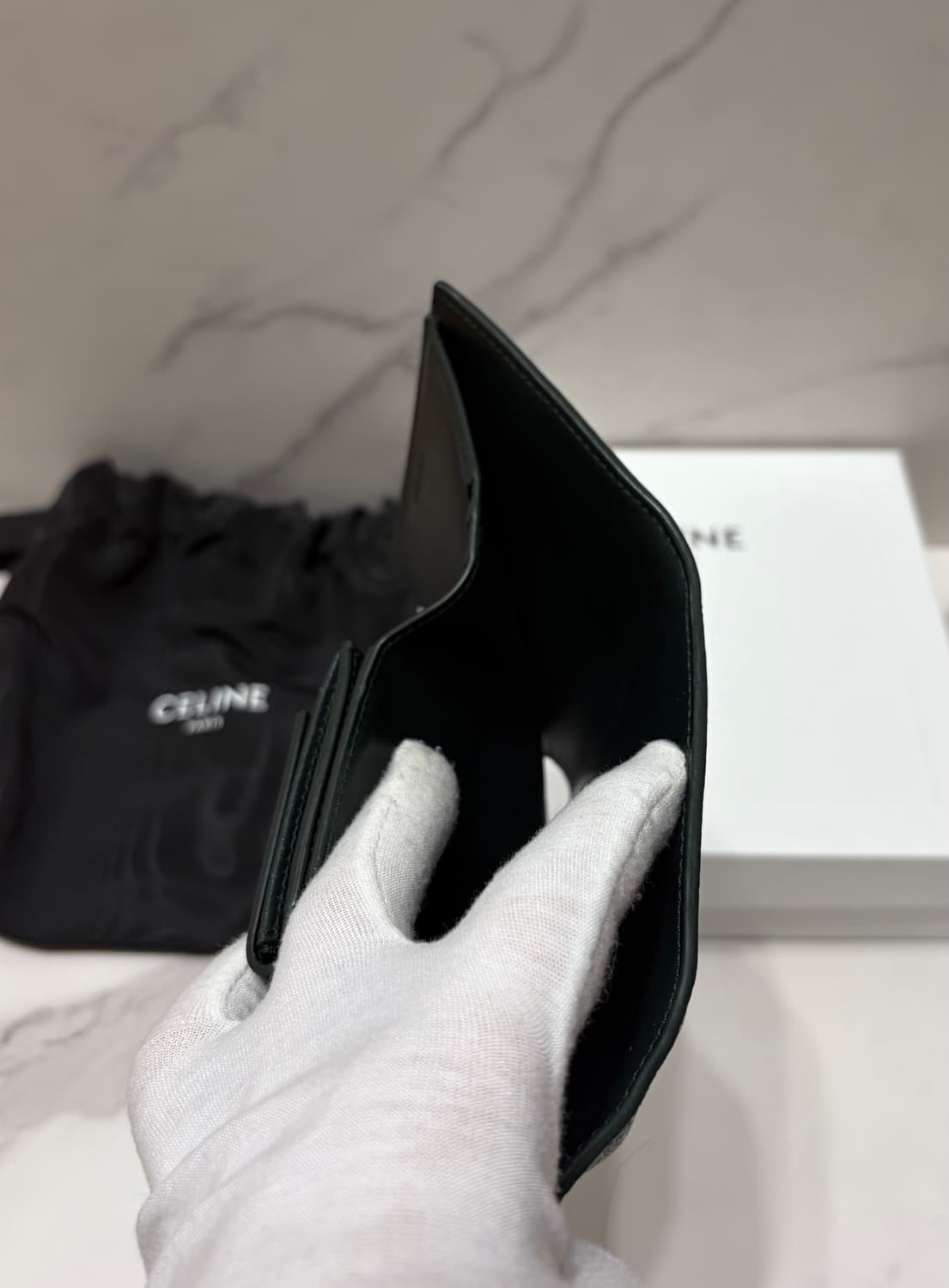 [정품] S급 셀린느 트라이폴드 중지갑 올리브 상품이미지4