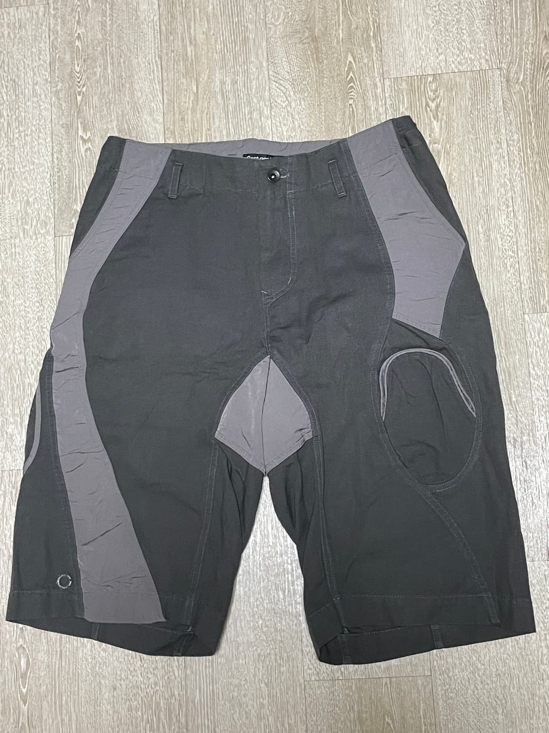 코스트 퍼 킬로 카고 하프 팬츠 차콜 상품이미지1