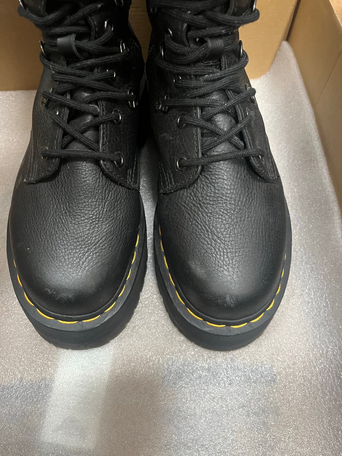 닥터마틴 1b60 hdw uk4 230 팝니다 상품이미지2
