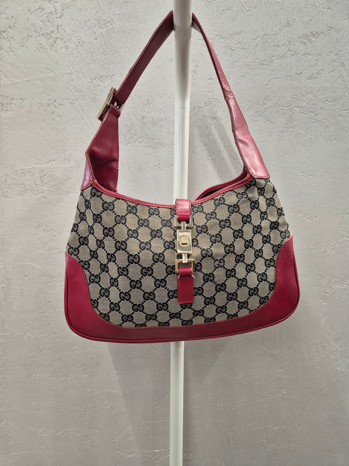 구찌 GG 캔버스 숄더백 핑크 상품이미지2