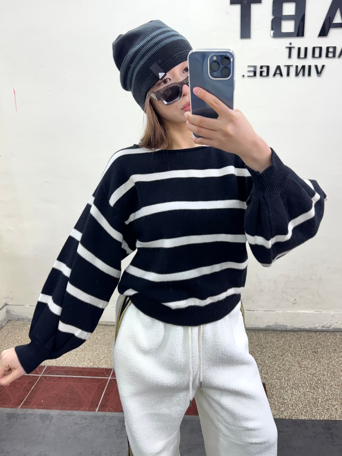 커스텀 오프숄더 니트 상품이미지2