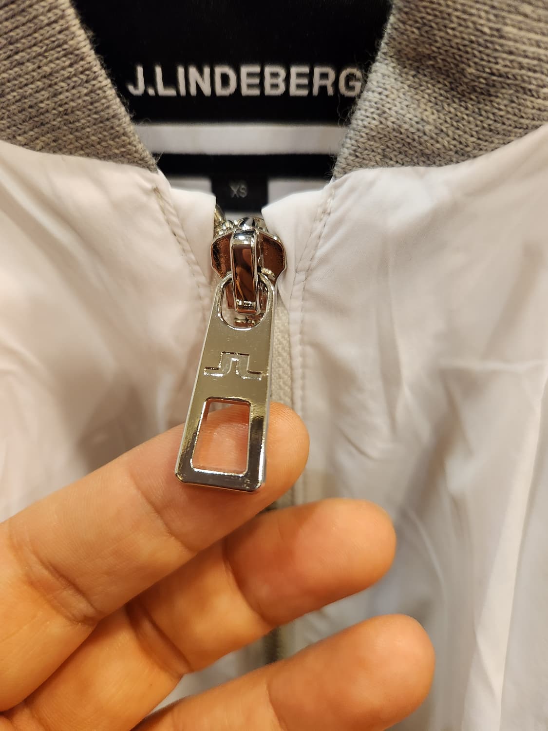 제이린드버그 헤일리 하이브리드 스웨터 베스트 화이트 상품이미지3