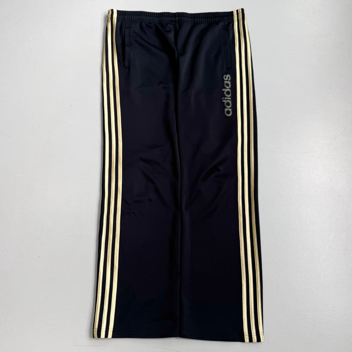 아디다스 00s 삼선 검금 올드스쿨 와이드 트랙팬츠 상품이미지2