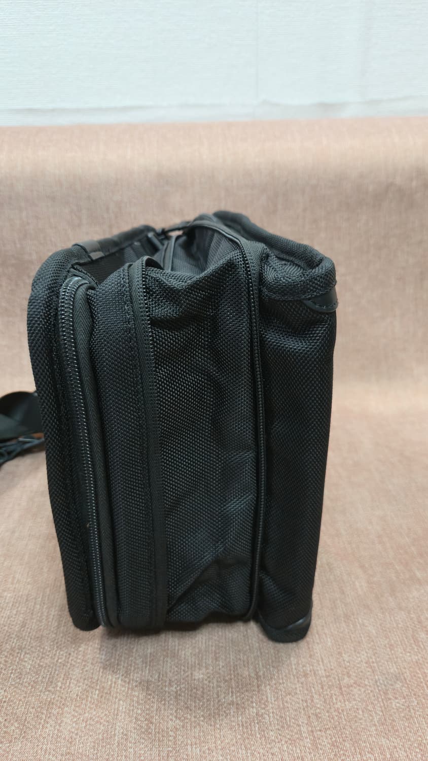 투미 TUMI - 거의새제품 알파 오거나이저 트래블 토트 크로스바디 상품이미지5