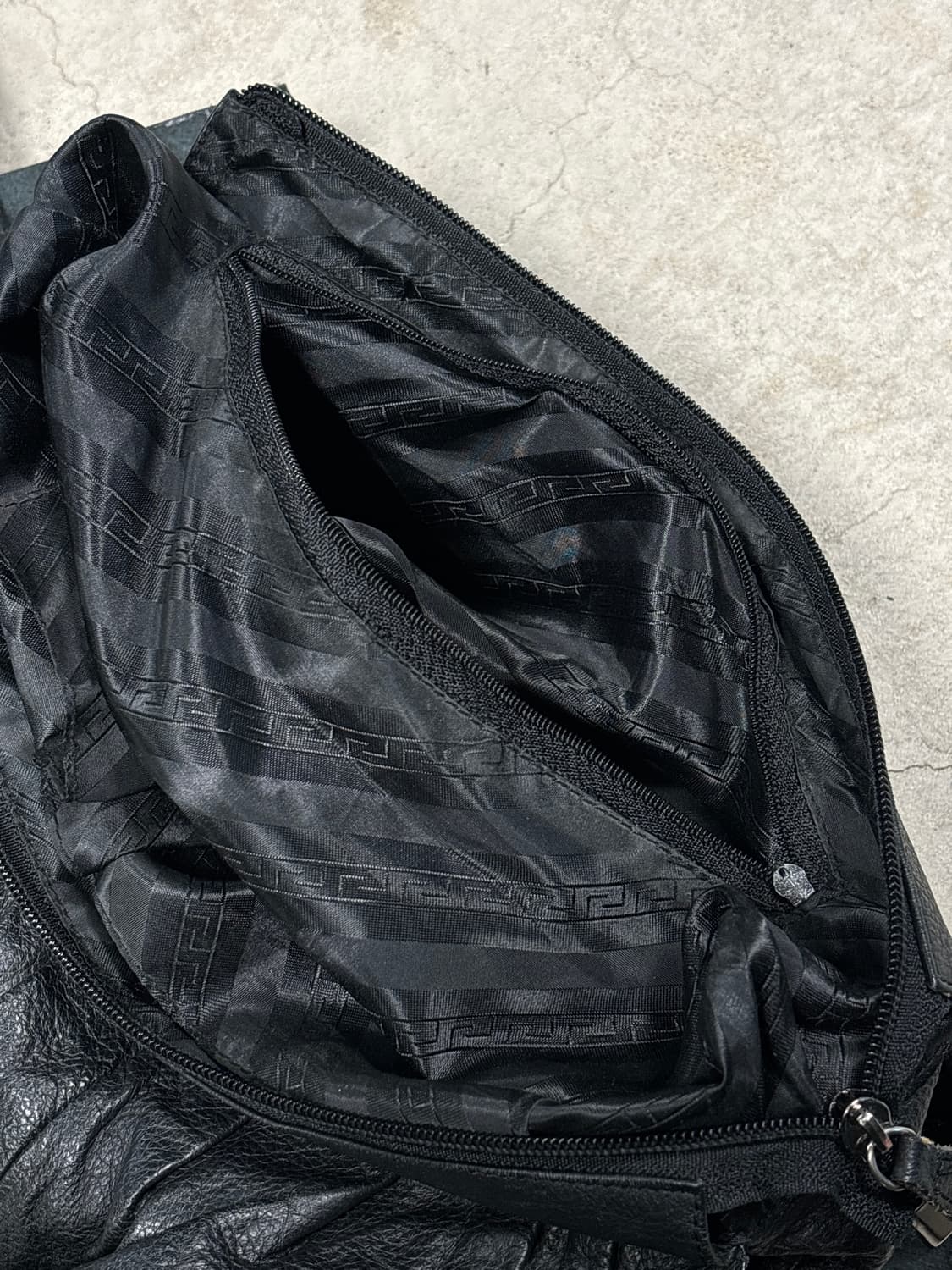 Jpn 피어싱 레더백 상품이미지9