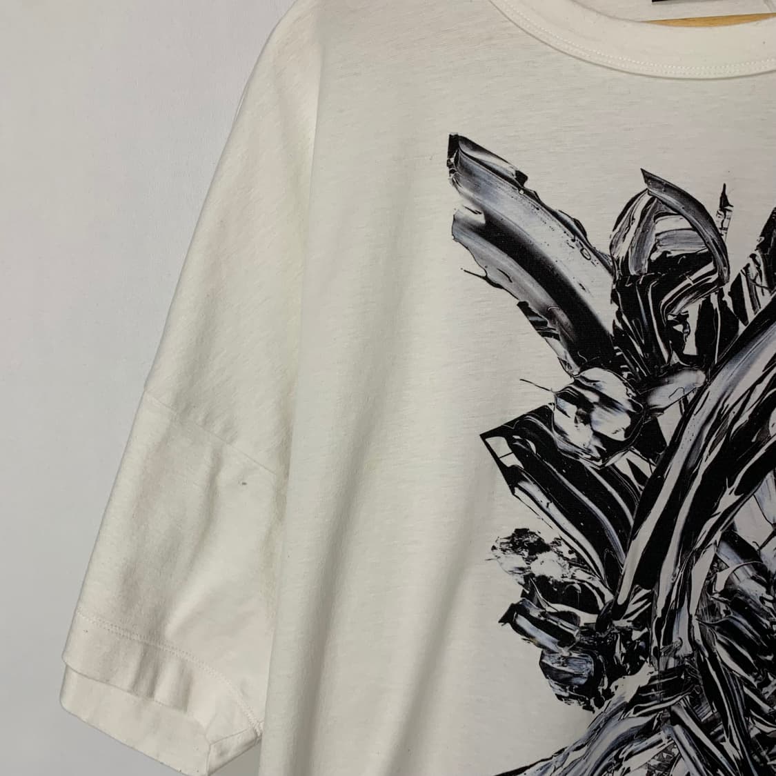 ISSEY MIYAKE MEN 이세이미야케 프린팅 오버핏 반팔 티셔츠 상품이미지8