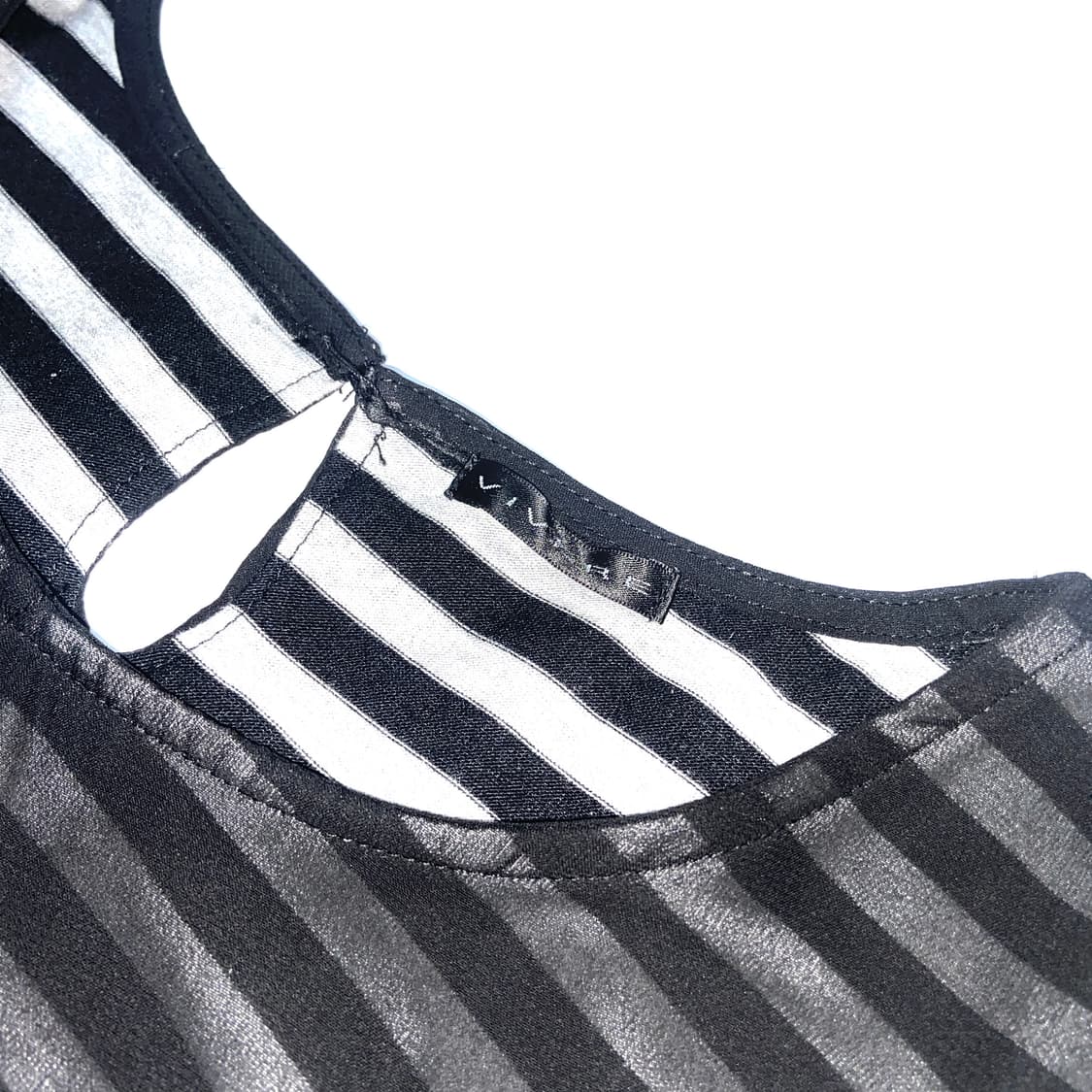 Shadow stripe layered Tee 상품이미지4