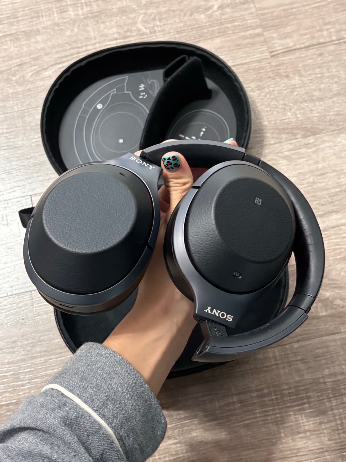 소니 헤드폰 WH-1000XM2 상품이미지1