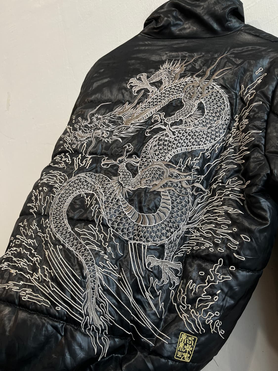 카라쿠리 타마시 오리엔탈 드래곤 자수 패딩  상품이미지3