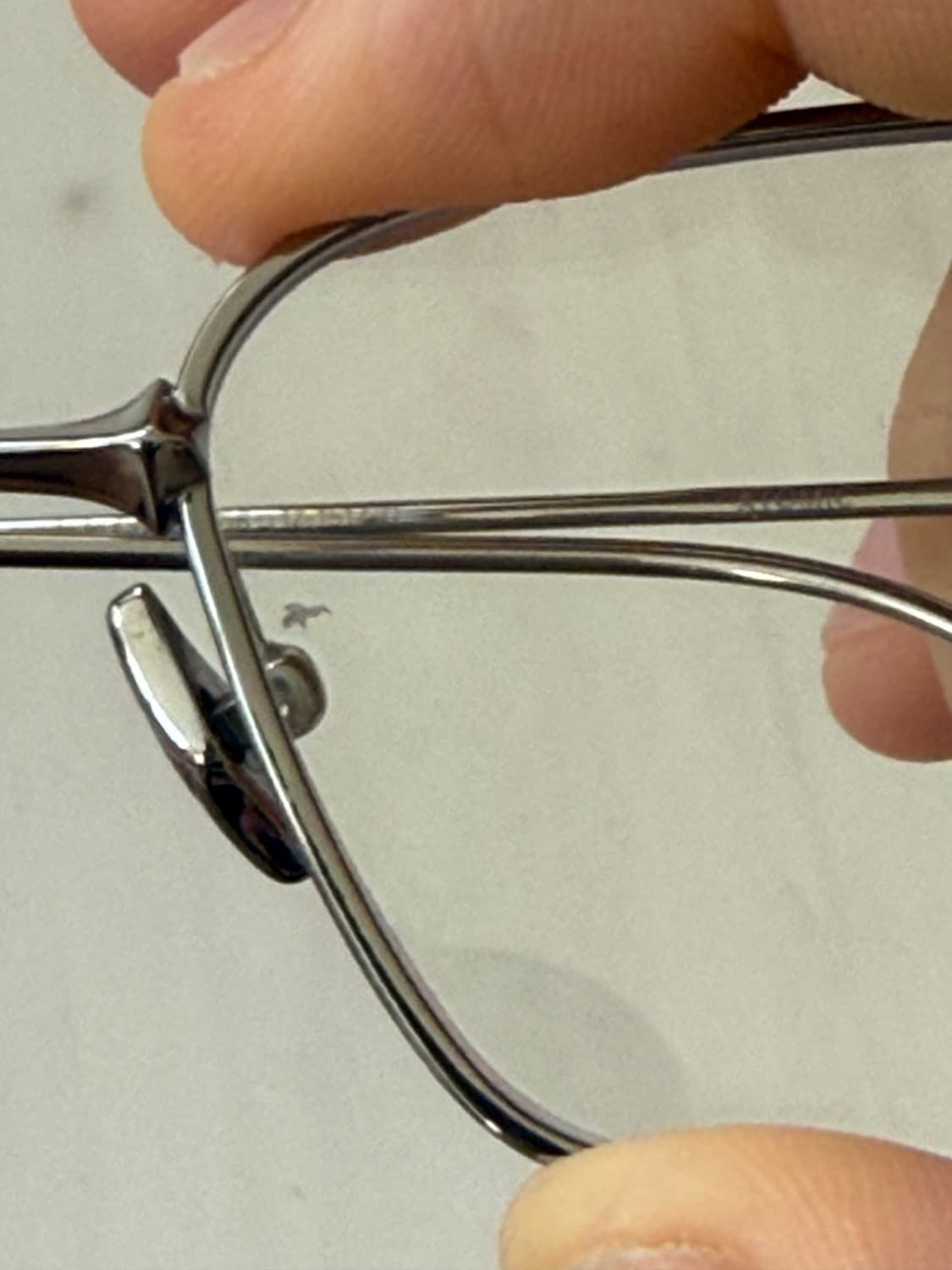 젠틀몬스터 아토믹 02 상품이미지3