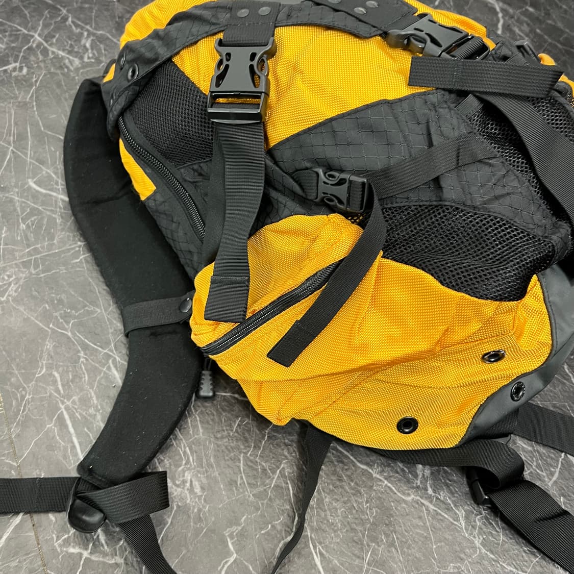 오클리 아이콘 2.0 테크니컬 백팩 상품이미지7