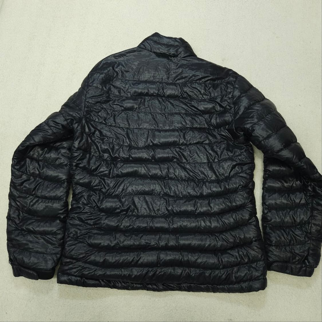 컬럼비아 티타늄 라이트 다운 곱창 패딩 L 블랙 상품이미지3