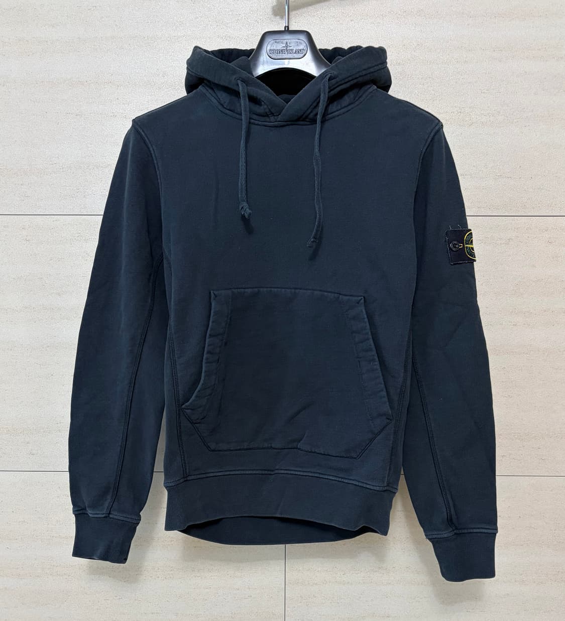 스톤아일랜드 후드 블랙 상품이미지1