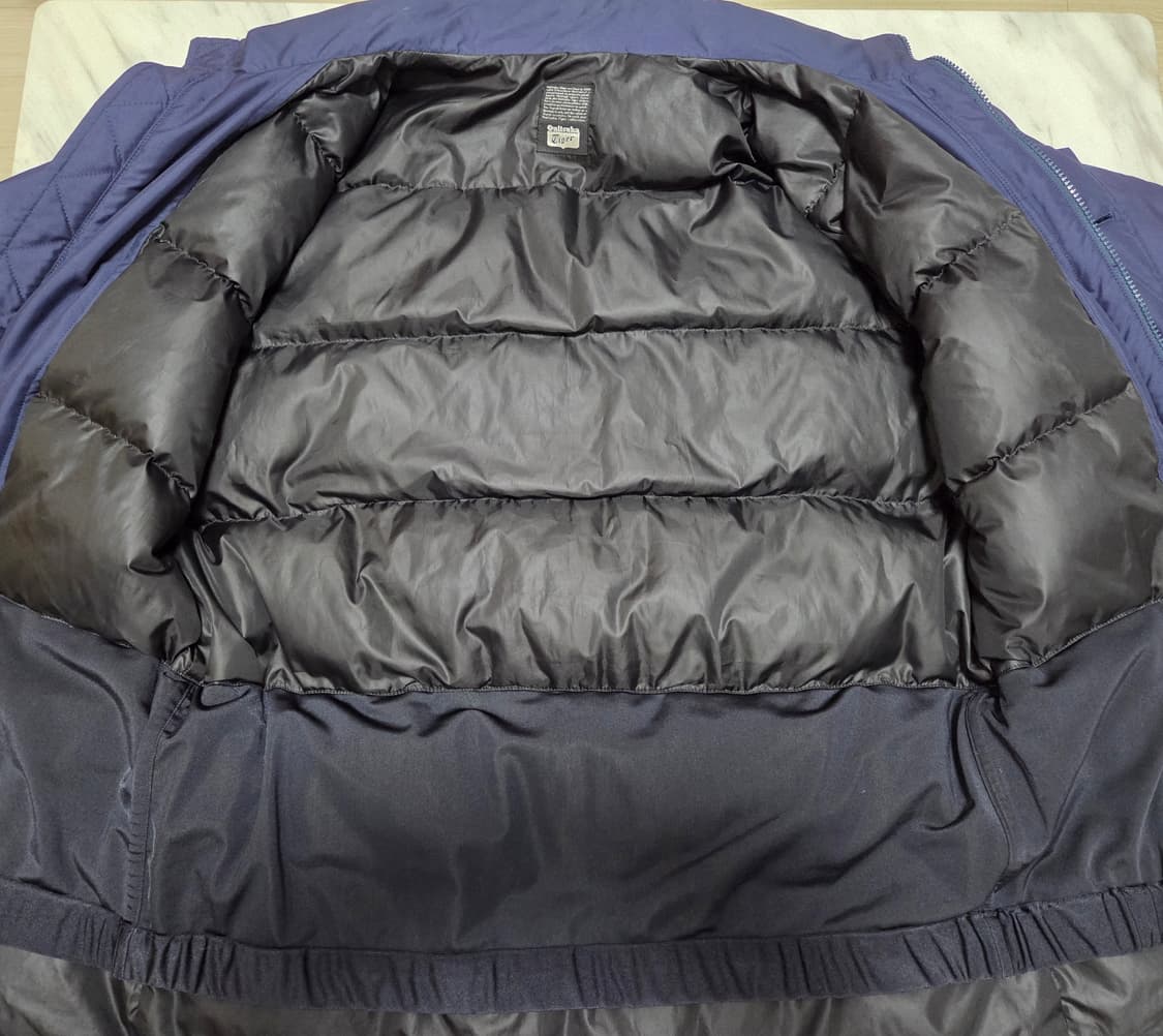 오니츠카타이거 네입 다운 패딩 상품이미지3