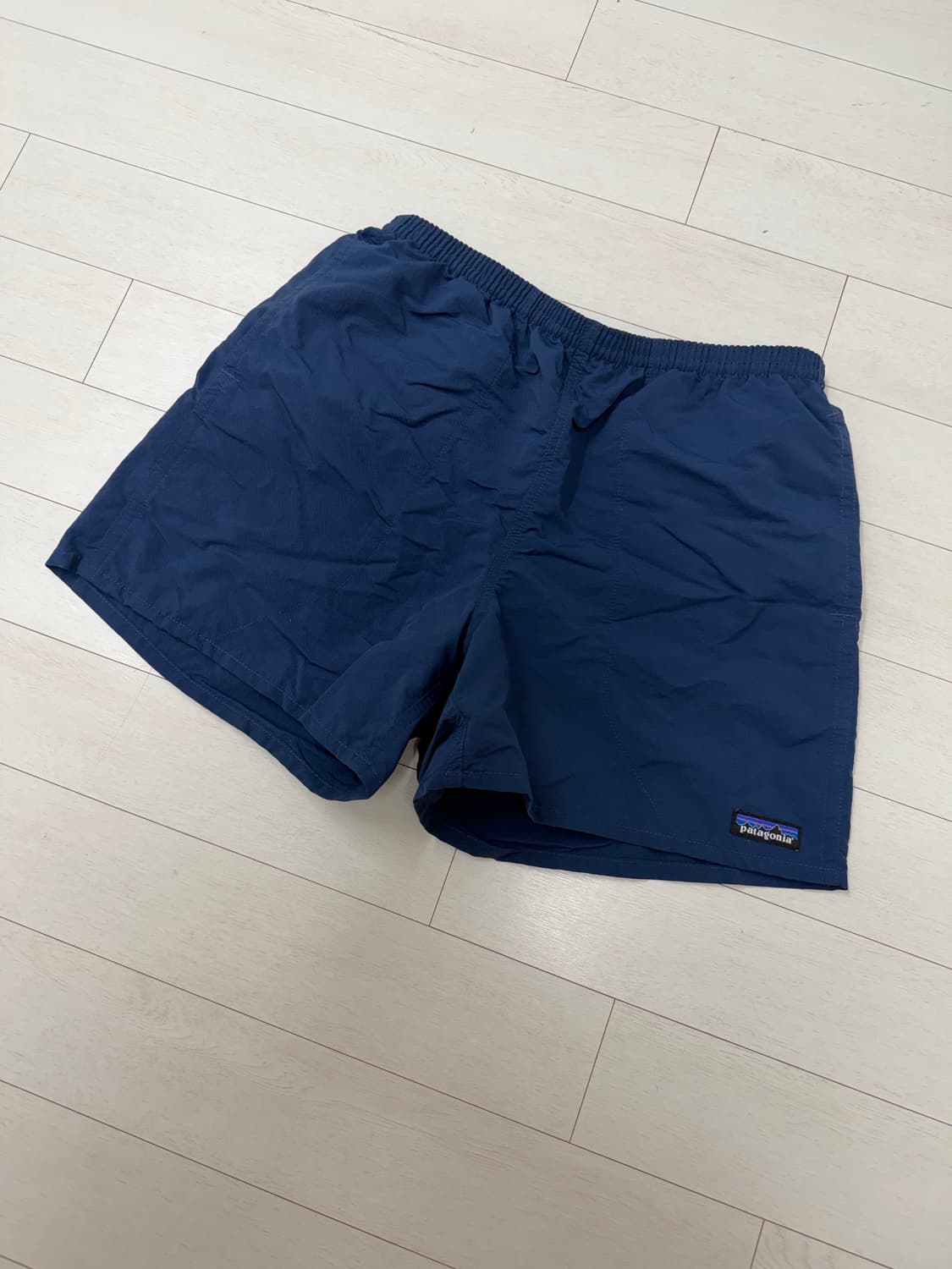 파타고니아 배기스 쇼츠 5 인치 M 사이즈  상태 9.9/10  사진 찍 상품이미지1