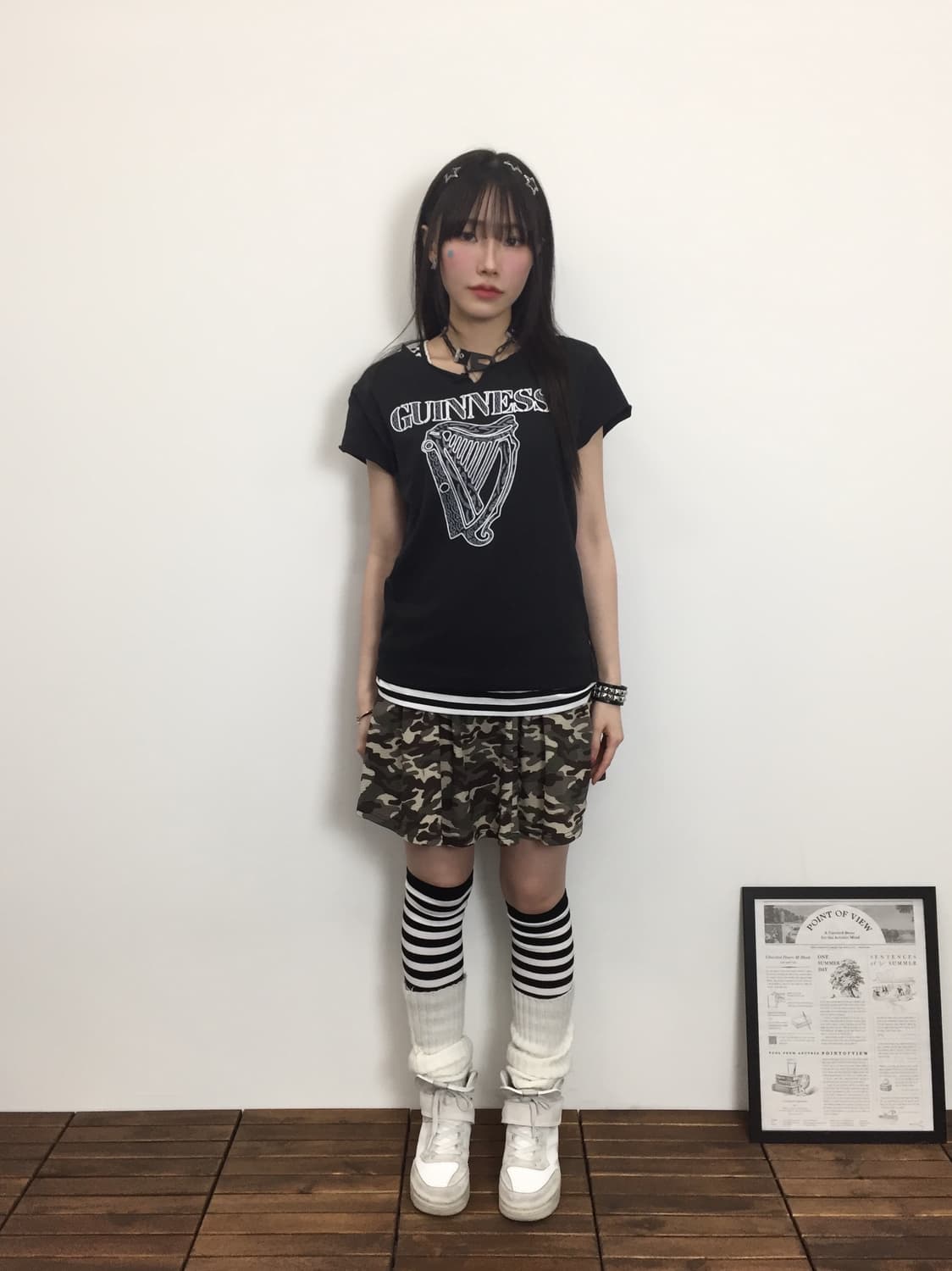 GUINNESSNotched V-neck T-shirts 상품이미지1