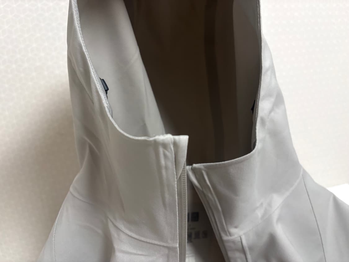 유니클로 블록테크 파카 3D 컷 s 02 light gray 그레이 상품이미지5