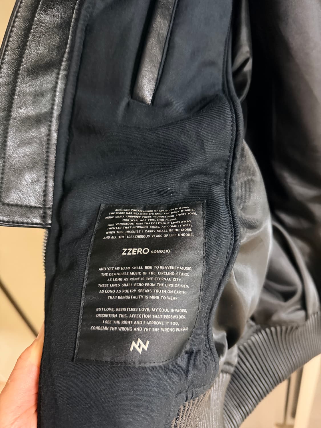 송지오옴므 지제로 카라 퀼팅 패디드 점퍼 상품이미지6