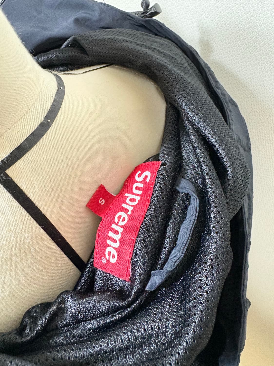 슈프림 supreme 블랙 아노락 S 상품이미지5