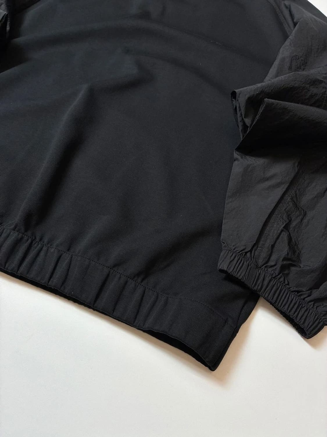 지오송지오 옴므 23FW 퍼티그 배색 맨투맨 PN8554 상품이미지3