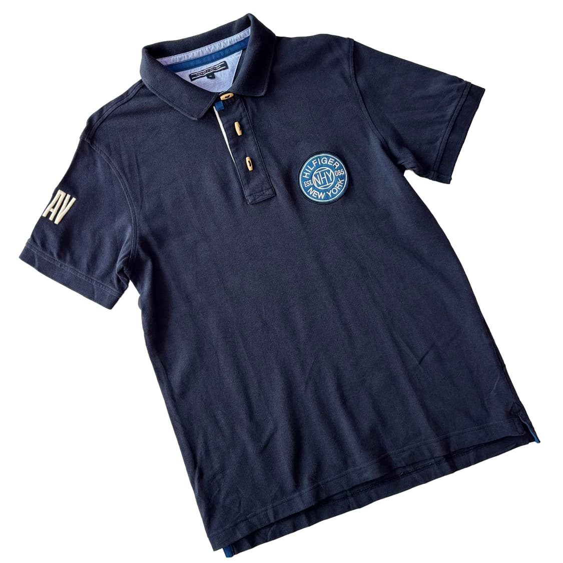 타미힐피거 뉴욕 패치 네이비 카라티 상품이미지1