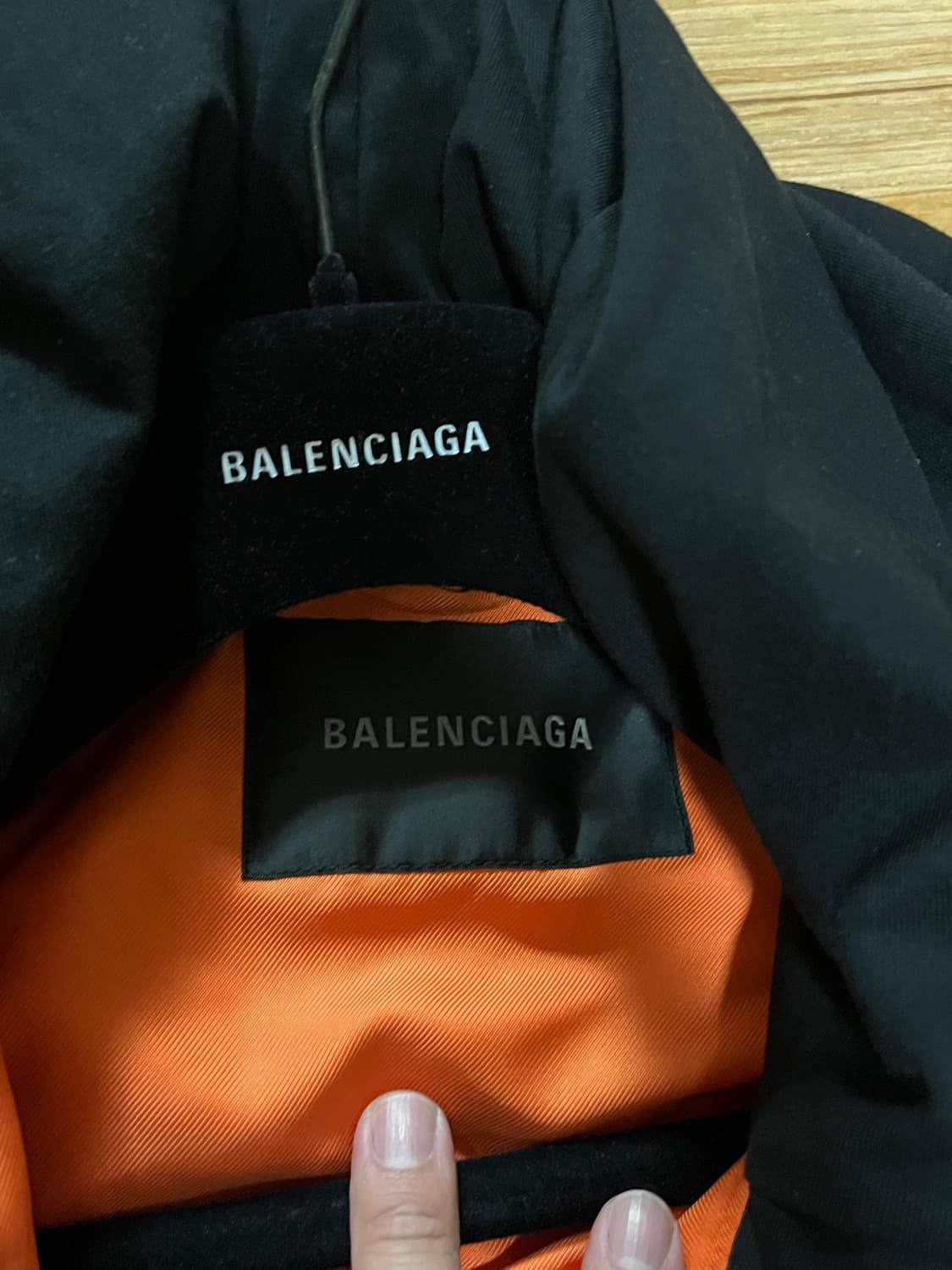 발렌시아가 인코그니토 후드 봄버 L 상품이미지7