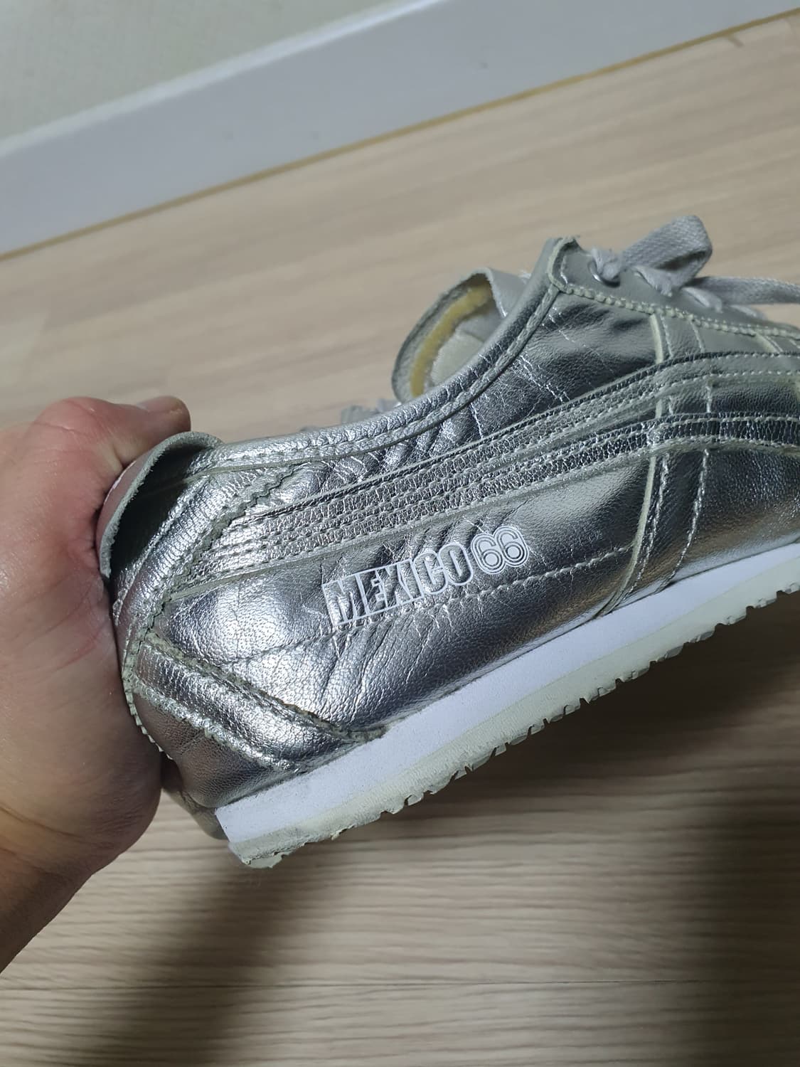 오니츠카타이거 멕시코66 실버 오프 화이트 240 상품이미지7