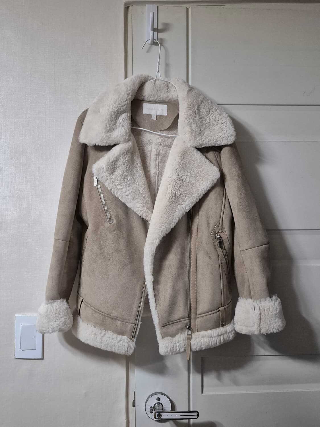 플라스틱아일랜드 무스탕 상품이미지1