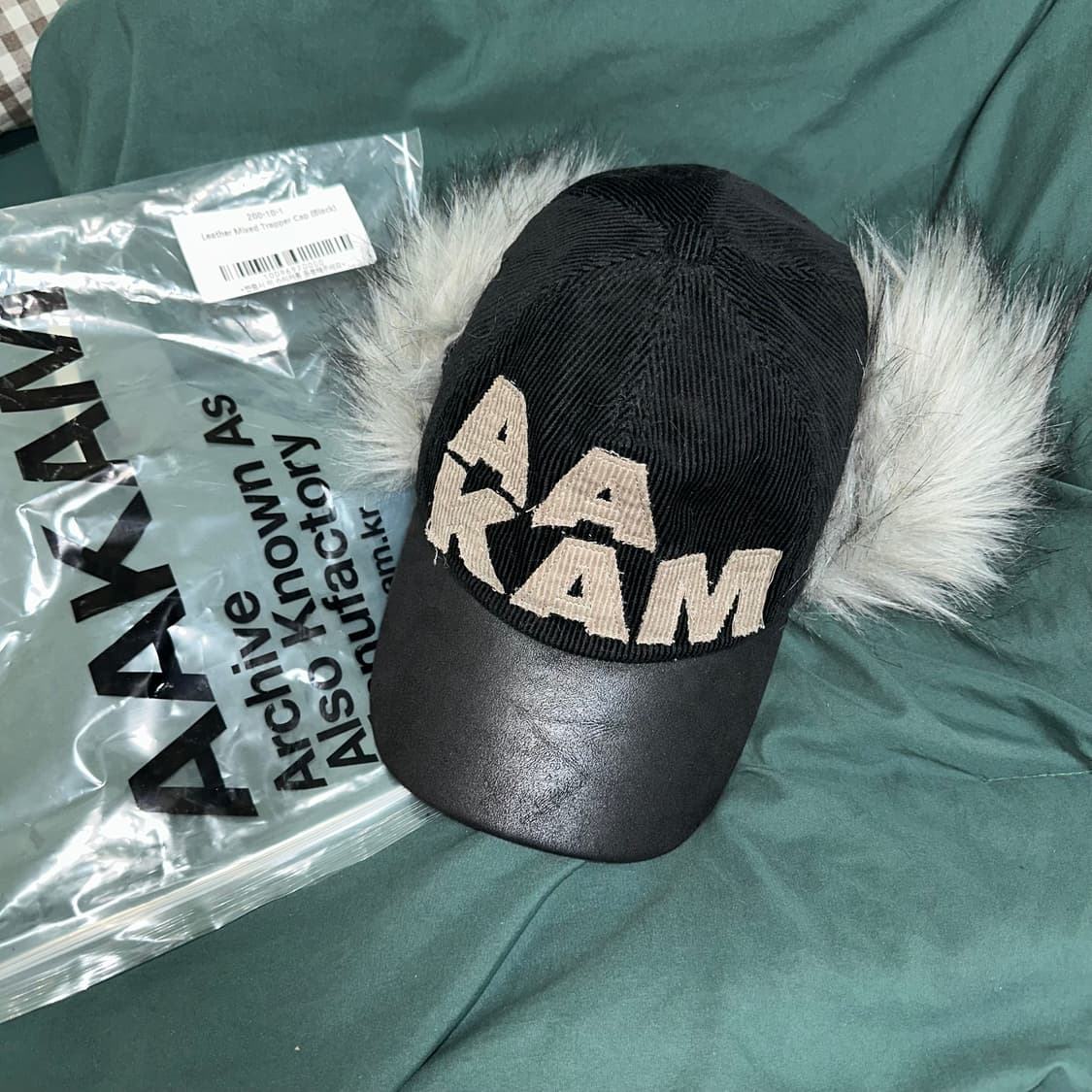 아캄 Leather Mixed Trapper Cap (Black) 모자 상품이미지1