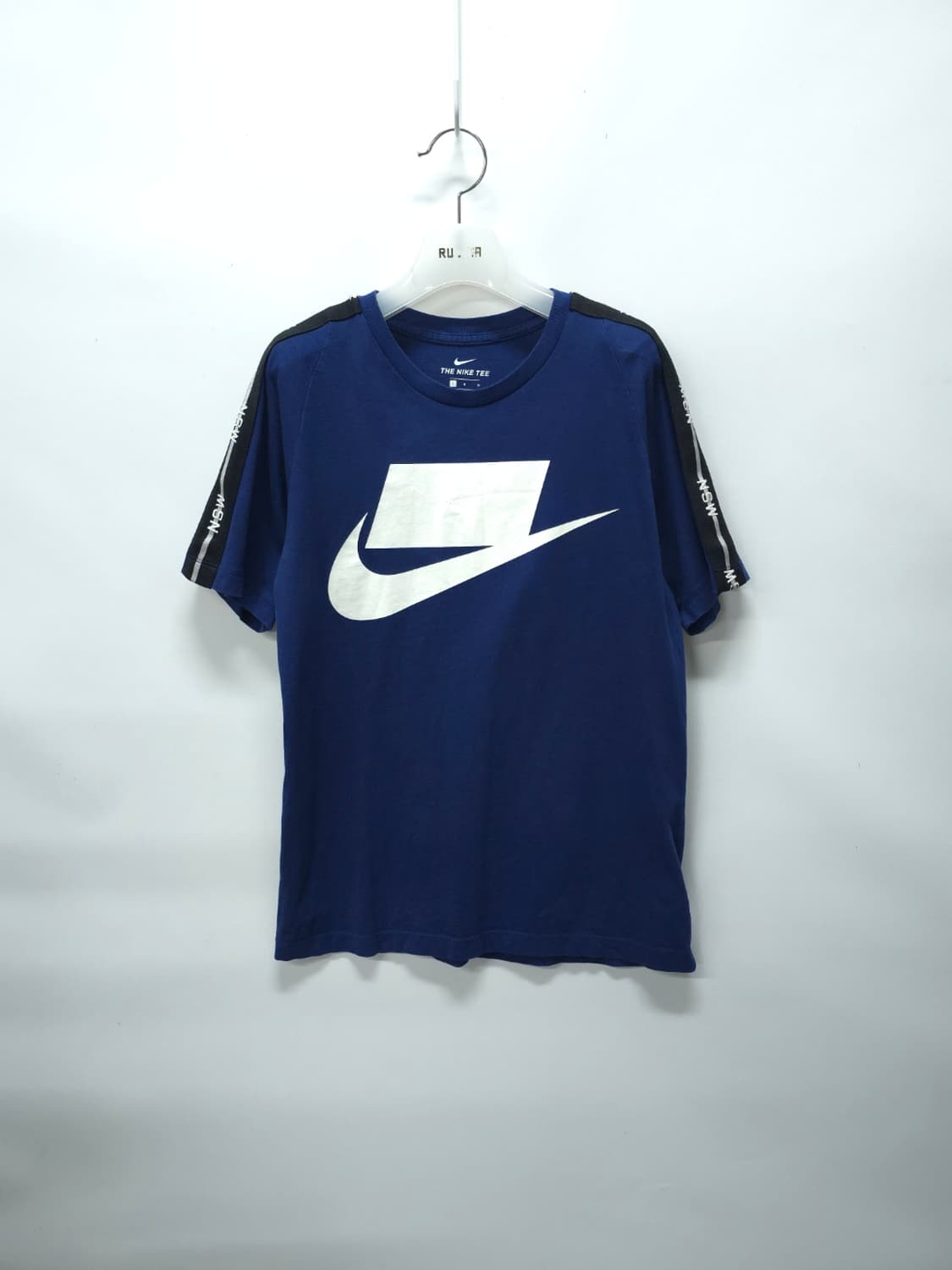 나이키 NSW 빅로고 사이드라인 테이핑 반팔 티셔츠 (95) 상품이미지1