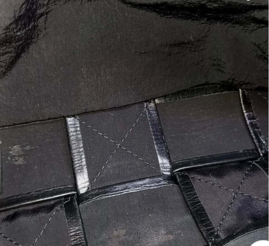 보테가 베네타 카세트백 블랙 유광 상품이미지5