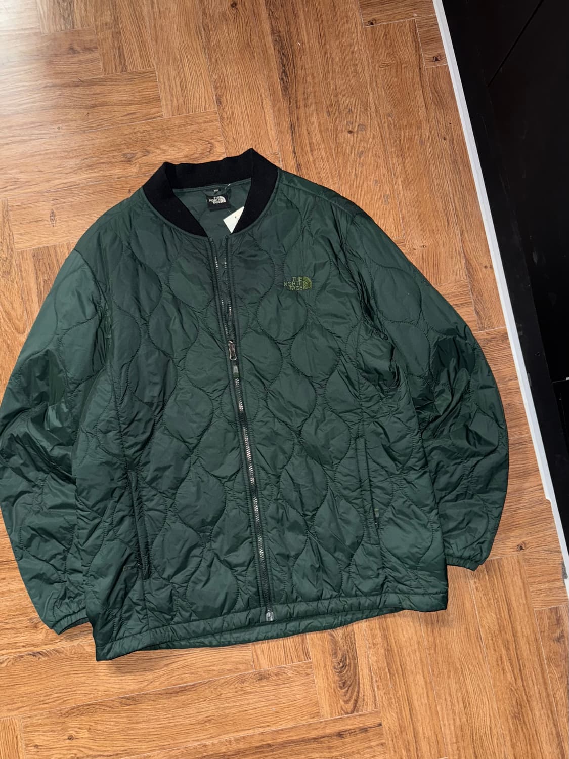 노스페이스 퀄팅 집업 경량패딩 상품이미지1