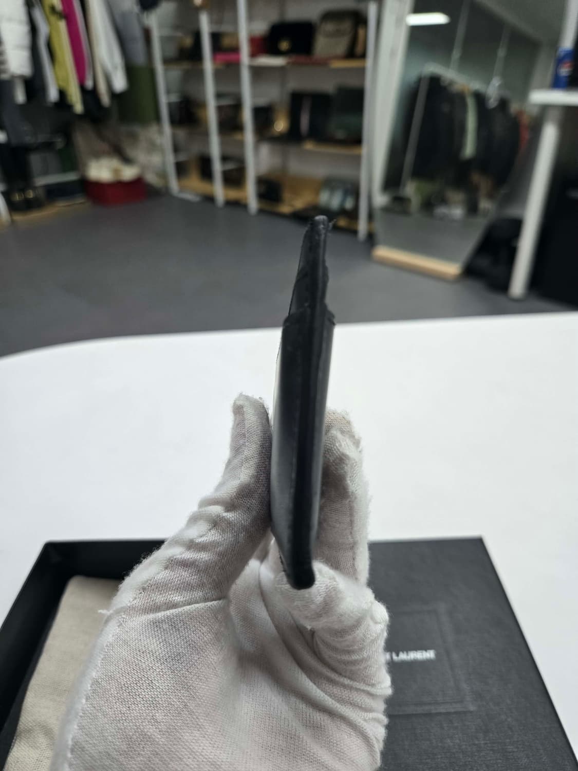 [50%세일] 입생로랑 은장 로고 카드지갑 상품이미지3