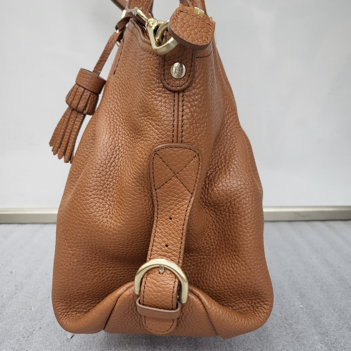 상태좋은 고급스러운 브라운 컬러의 헤지스 천연가죽 토트백 상품이미지4