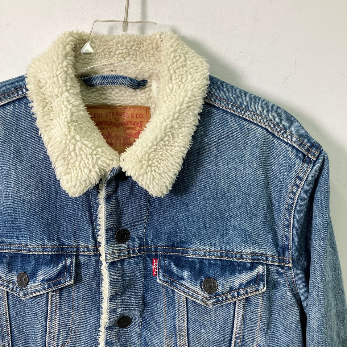 리바이스 쉐르파 트러커 데님 자켓 M 상품이미지4