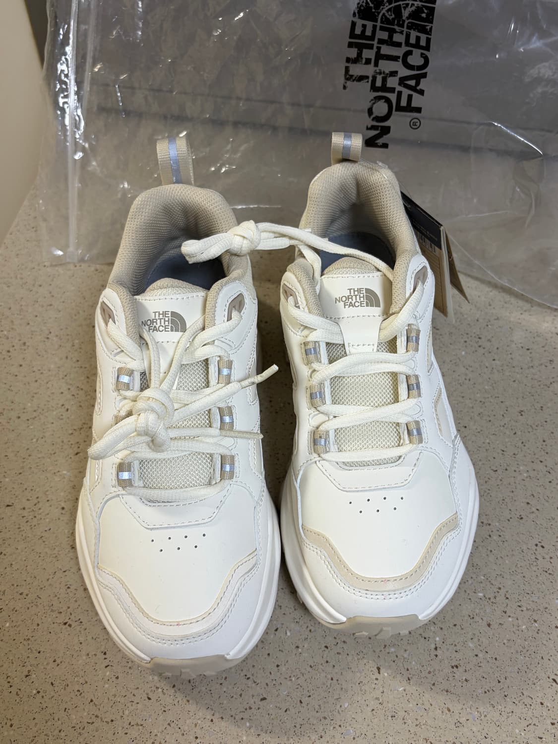 노스페이스 운동화 230 새상품 상품이미지3