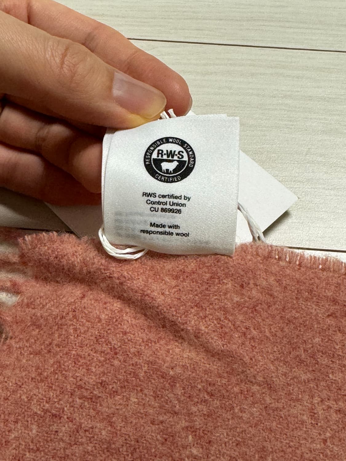 아크네스튜디오 내로우 머플러 핑크(로즈 멜란지) 새상품 상품이미지4