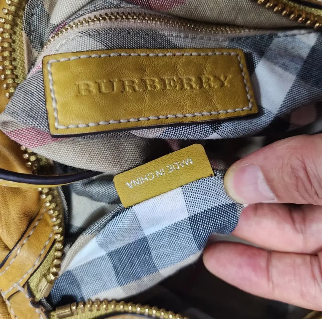 버버리 레더 토트백 상품이미지10