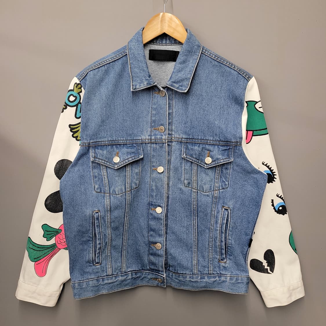 Stylenanda 스타일난다 퍼니 프린팅 데님 자켓 상품이미지1